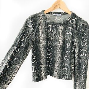 💝(3/$25) zara • soft touch snakeskin crop top long sleeve